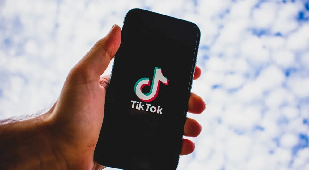 TikTok AR effektləri yaratmaq imkanını bütün istifadəçilər üçün əlçatan edir