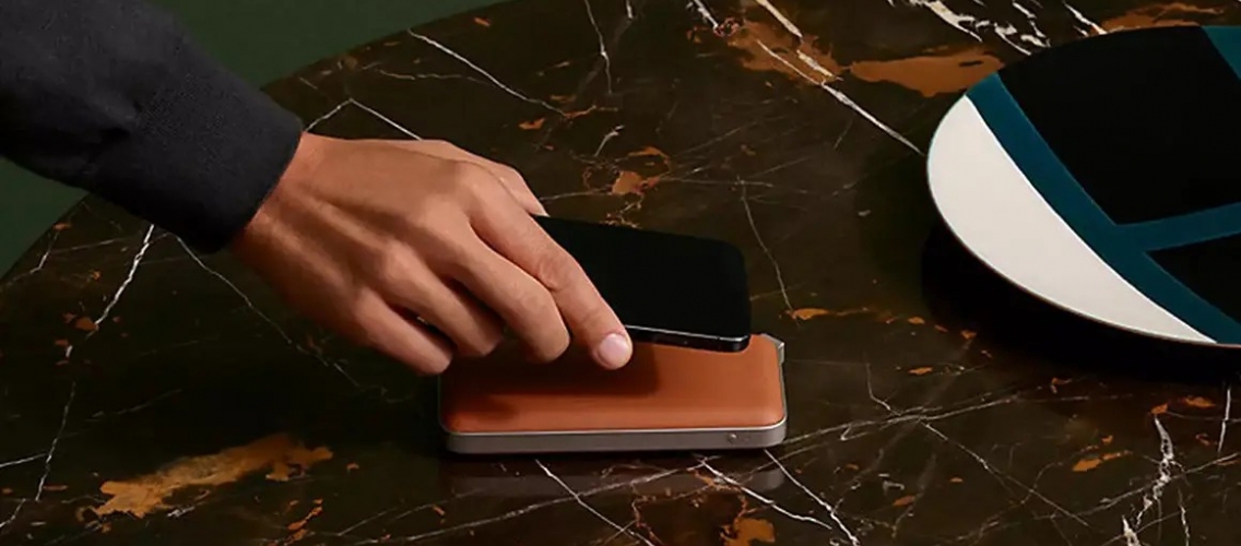 Yeni 550 avroluq Hermès “powerbank”ı