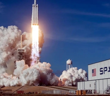 SpaceX daha 53 Starlink peykini kosmosa göndərib
