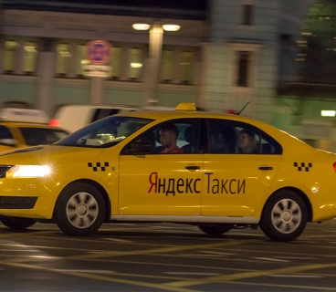 “Yandex.Taxi” xidməti sındırılıb və onlarla taksi eyni yerə çağırılıb
