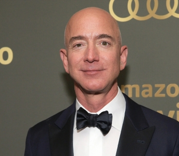 Ceff Bezos 124 milyard dollarlıq sərvətinin böyük hissəsini xeyriyyəçilik üçün xərcləyəcək