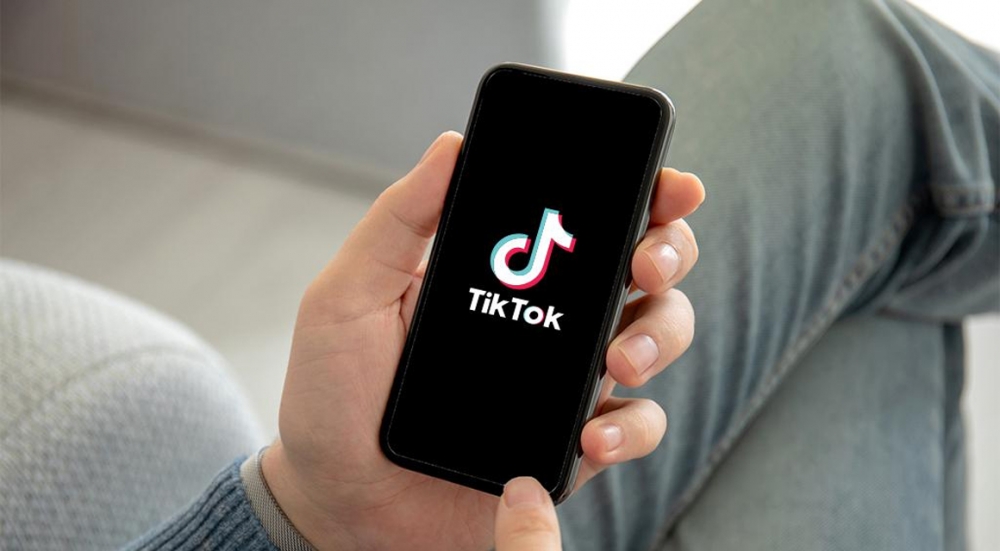 “TikTok” 18 yaşına çatmamış şəxslər üçün sosial şəbəkədən istifadə vaxtını məhdudlaşdırır