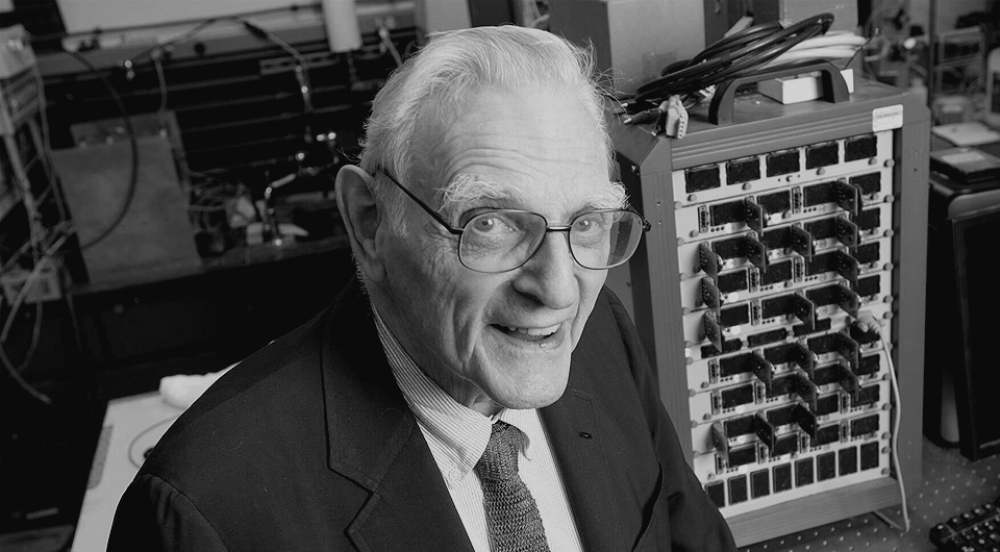 Litium-ion batareyanın ixtiraçısı və Nobel mükafatı laureatı Con Qudenof ölüb