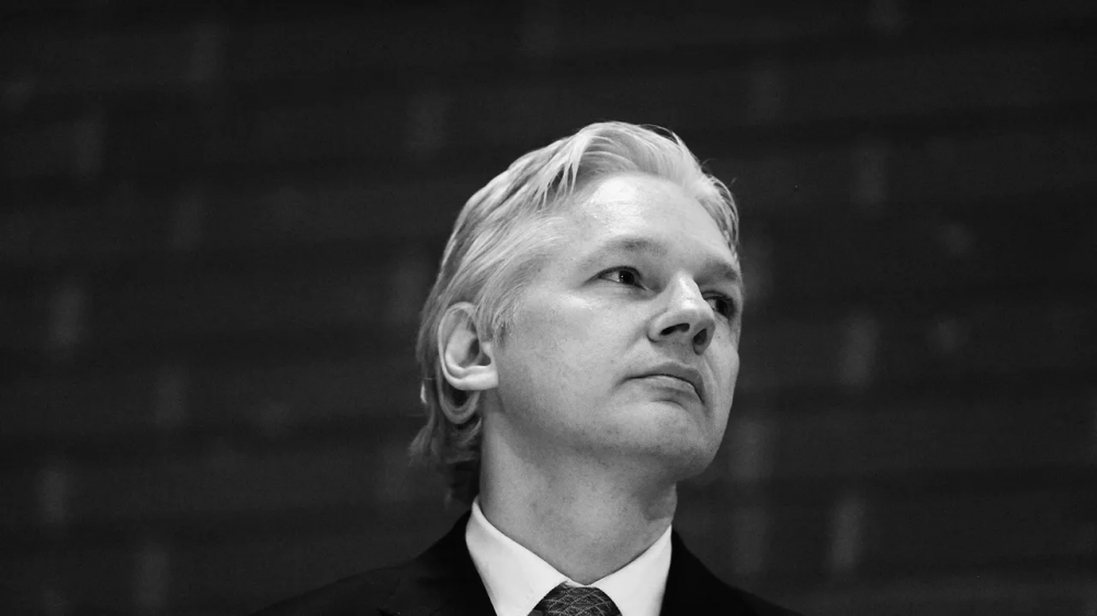Julian Assange, who seized the secret documents of the United States, is free