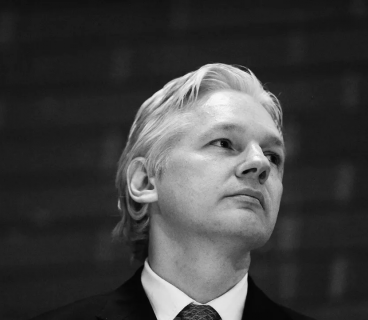 Julian Assange, who seized the secret documents of the United States, is free