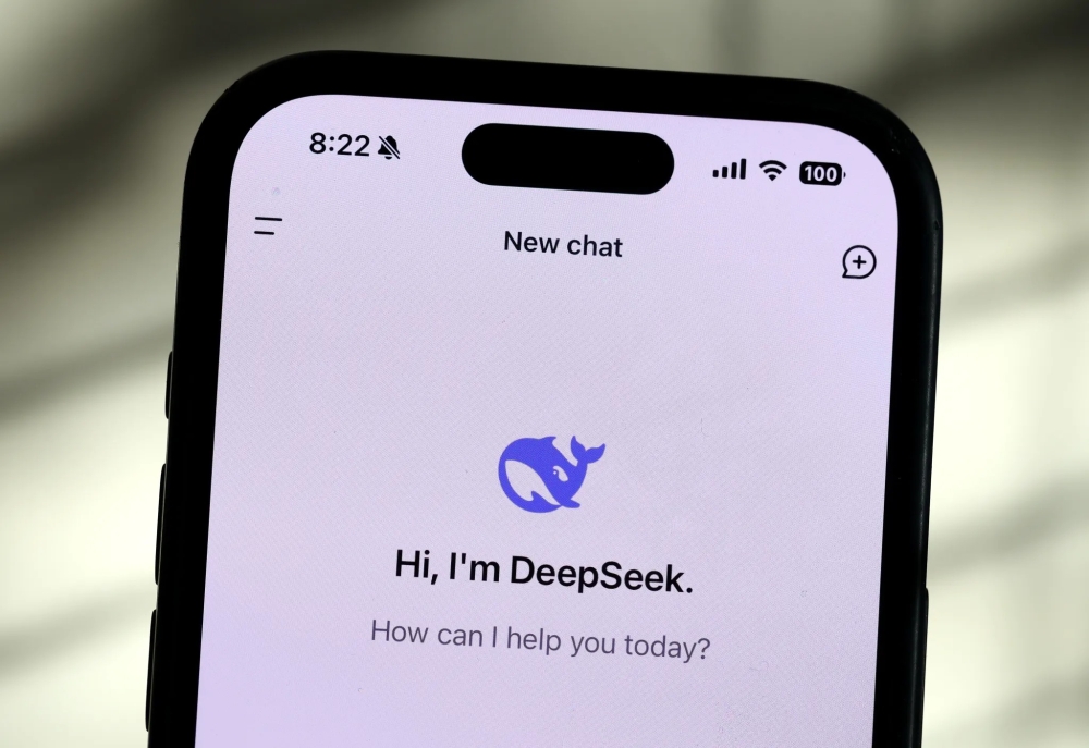 DeepSeek yeni distillə edilmiş R1 modelini təqdim edib