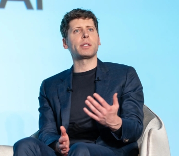 OpenAI ilk süni intellekt cihazını təqdim etməyə hazırlaşır