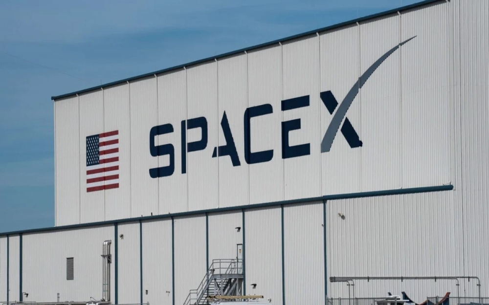 SpaceX valued at $400 billion as it launches new secondary share sale
