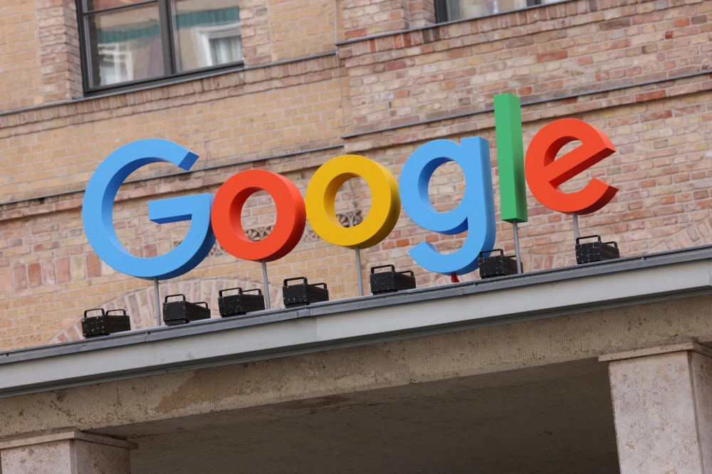 Google introduces virtual try-on feature powered by new artificial intelligence technology