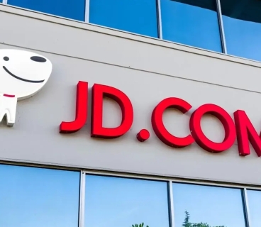 Chinese e-commerce company JD.com has acquired the German company Ceconomy for €2.2 billion