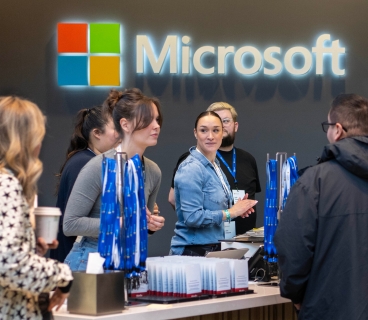 Microsoft-un bazar dəyəri 4 trilyon dolları keçdi
