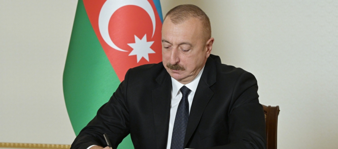Prezident Ukraynaya Humanitar Yardım məqsədilə Energetika Nazirliyinə Vəsait Ayırdı