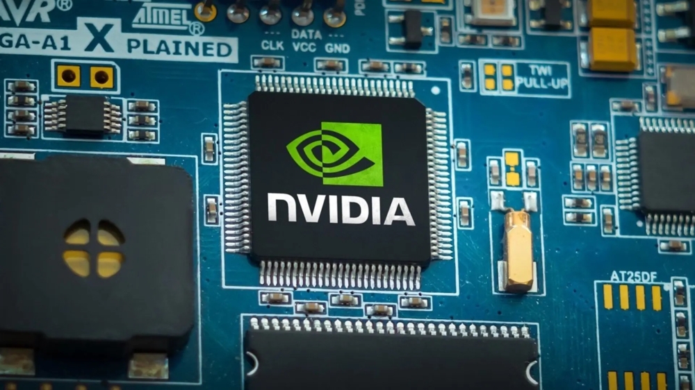 Çin yerli şirkətlərə Nvidia H20 çiplərinin istifadəsini məhdudlaşdırıb