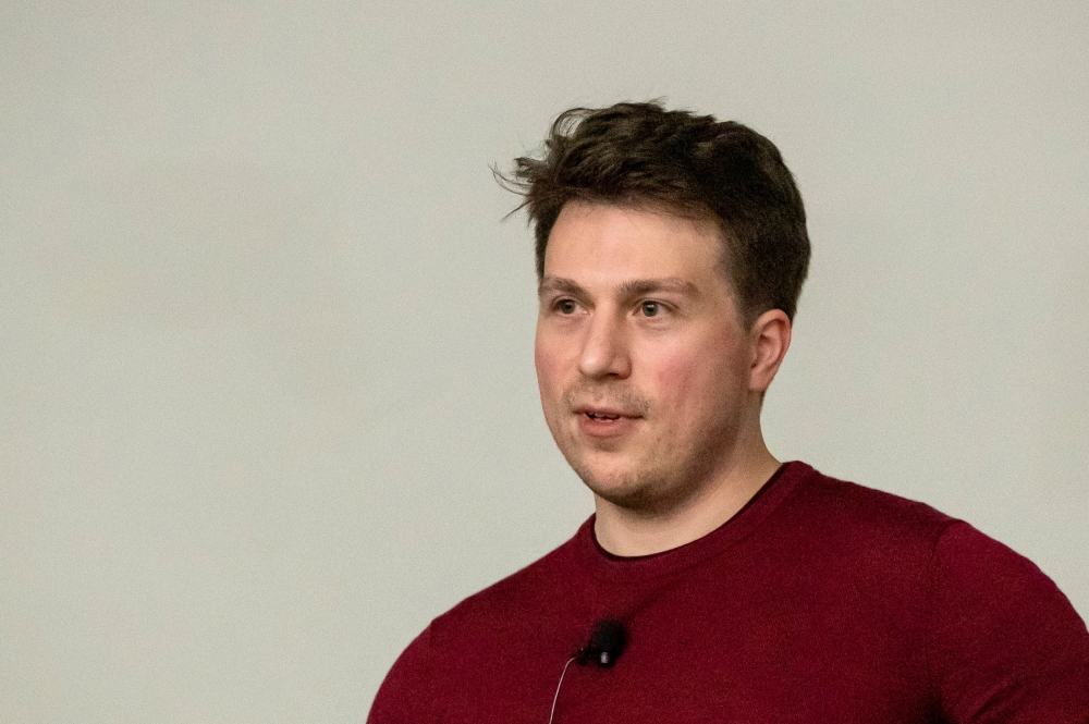 The co-founder of xAI has resigned to establish a new investment fund