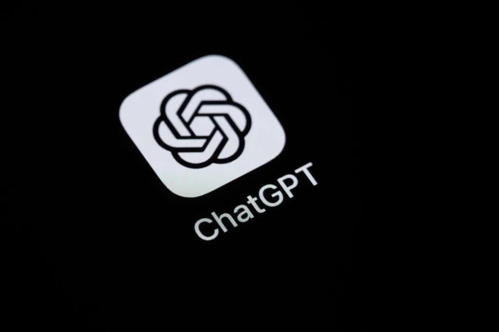 ChatGPT mobil tətbiqi 2 milyard dollar qazanc əldə edib