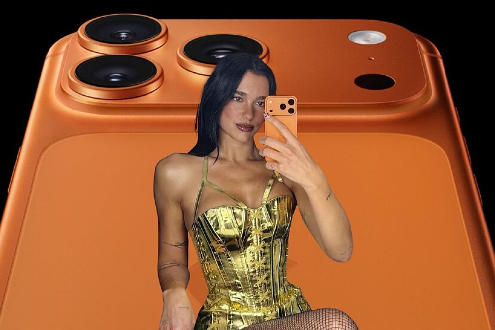 Dua Lipa İlk iPhone 17 Pro-nu təqdim edən ulduz oldu