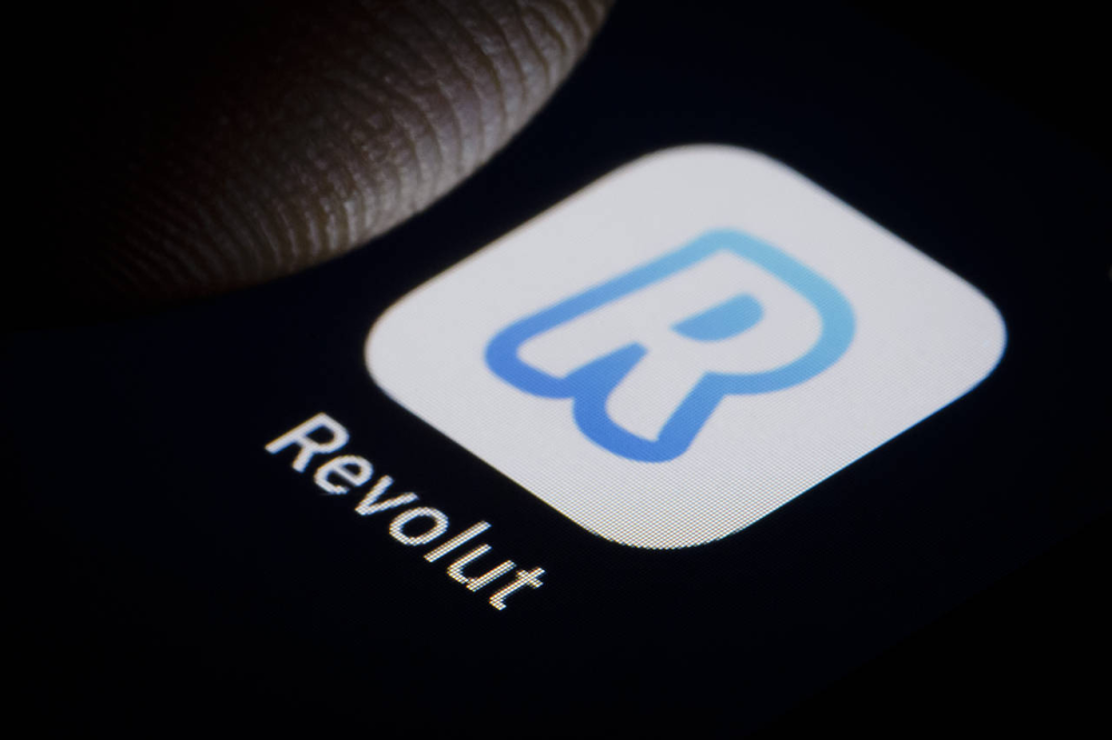 Revolut begins freezing accounts of Russians living in Europe