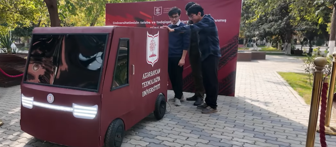 Gəncədə ağıllı elektrik avtomobilinin təqdimatı keçirilib