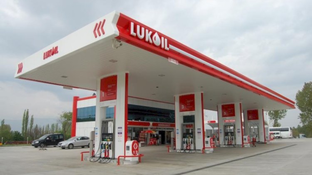 Card payments suspended at “LUKOIL” gas stations