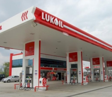 Card payments suspended at “LUKOIL” gas stations
