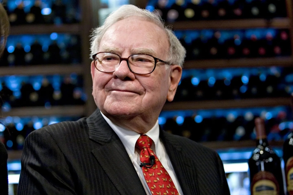 Berkshire Hathaway makes final portfolio moves before Warren Buffett steps down as CEO