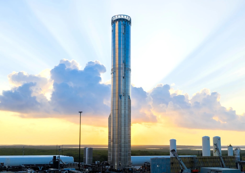 SpaceX’s next-generation Starship explodes during test