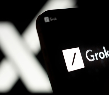 X-də Grok yeniliyi: Postları artıq süni intellekt redaktə edəcək