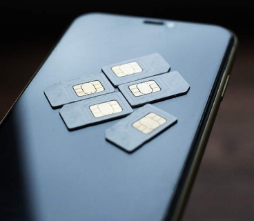 Rusiya SİM kart idxalını dayandırır: Operatorlar yerli məhsula keçəcək