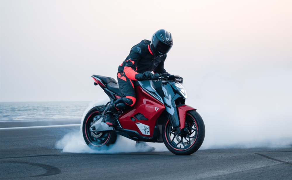 Zoho elektrikli motosiklet startapına 45 milyon dollar investisiya edib