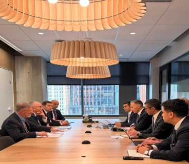 Rəşad Nəbiyev ABŞ-də AWS rəsmisi ilə görüşüb