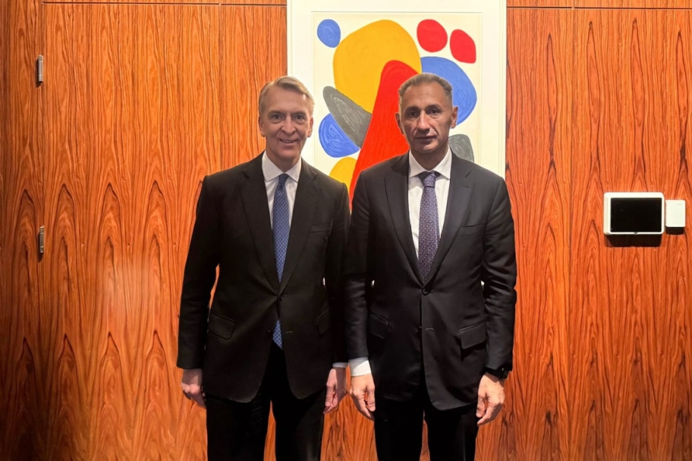 Rəşad Nəbiyev “Brookfield” şirkətinin icraçı direktoru ilə görüşüb