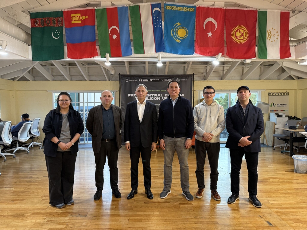 Rəşad Nəbiyev Silikon Vadisində Silkroad Innovation Hub-da olub