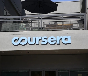 Coursera Udemy-ni 2,5 milyard dollara satın alıb