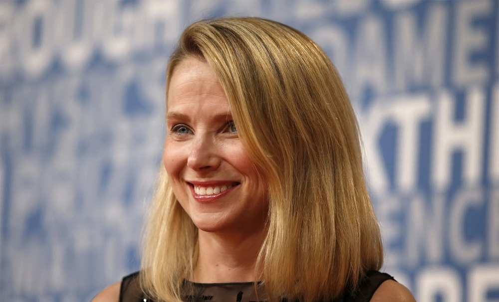 Former Yahoo CEO Raises $8 Million for Dazzle Startup