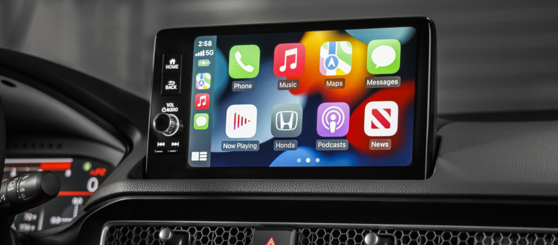 Apple will allow voice-activated AI chatbots in CarPlay