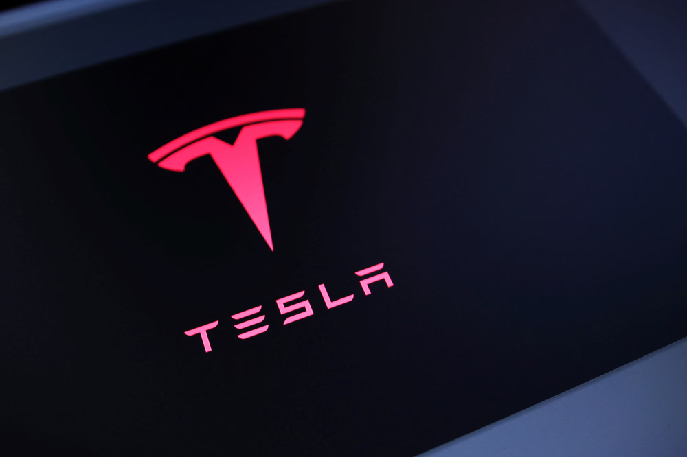 Tesla and LG to build $4.3 billion battery factory