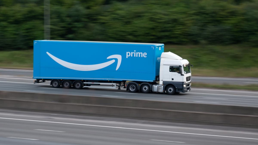Amazon introduces new fuel surcharge amid war