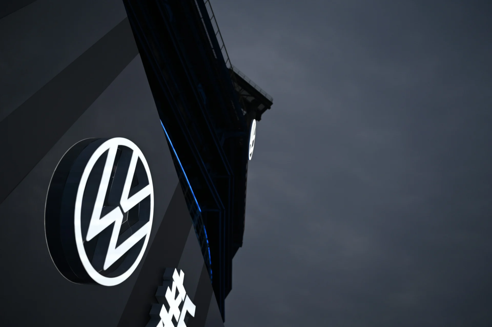 Volkswagen to add AI agents to cars in China