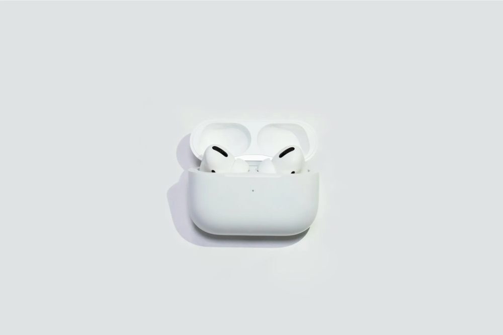 Strava will now track heart rate with AirPods Pro 3