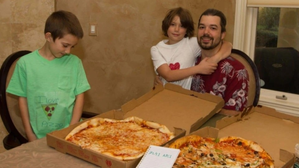 Bitcoin Pizza Day: The Story of the Pizza Bought with 10,000 BTC