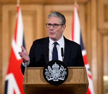 Britaniya 16 yaşdan kiçiklərə sosial şəbəkələri qadağan edir