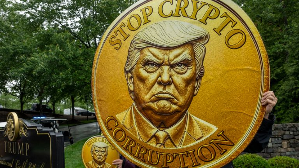 TRUMP memcoin drops 97%