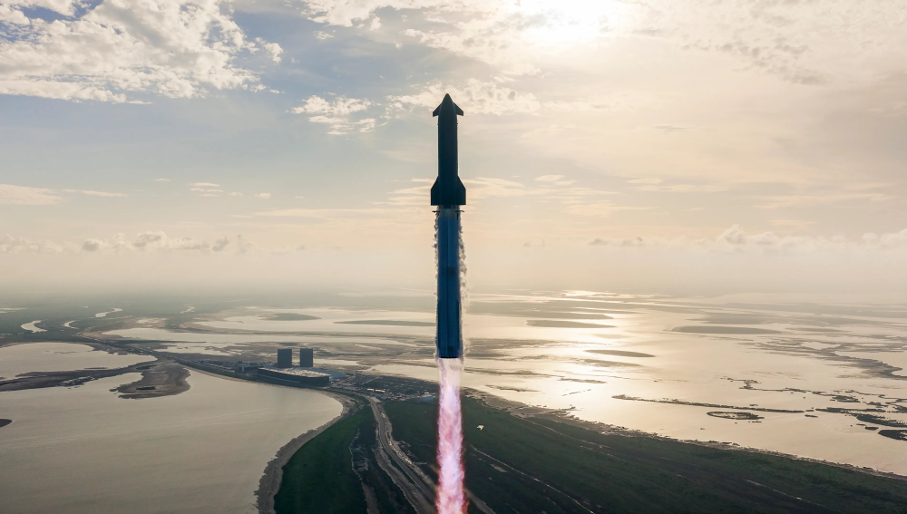 SpaceX Falcon 9 raketi 600-cü dəfə təkrar istifadə olunan birinci pillə ilə kosmosa buraxılıb