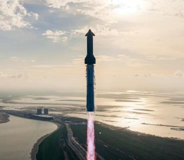 SpaceX Falcon 9 raketi 600-cü dəfə təkrar istifadə olunan birinci pillə ilə kosmosa buraxılıb