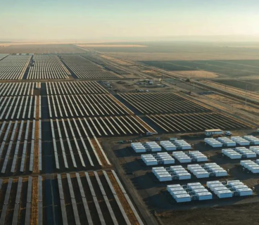 Tesla nəhəng günəş elektrik stansiyasının gücünün 90%-ni əvvəlcədən rezerv edib