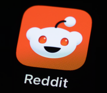 Reddit tarixində ilk dəfə 500 milyondan çox həftəlik istifadəçiyə çatdı