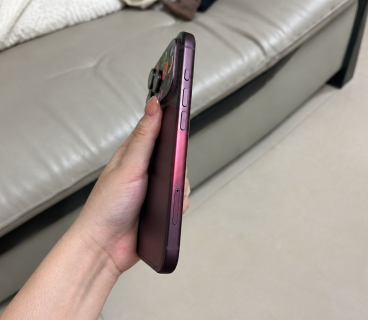 Red iPhone 18 Pro Models Reportedly Losing Their Color